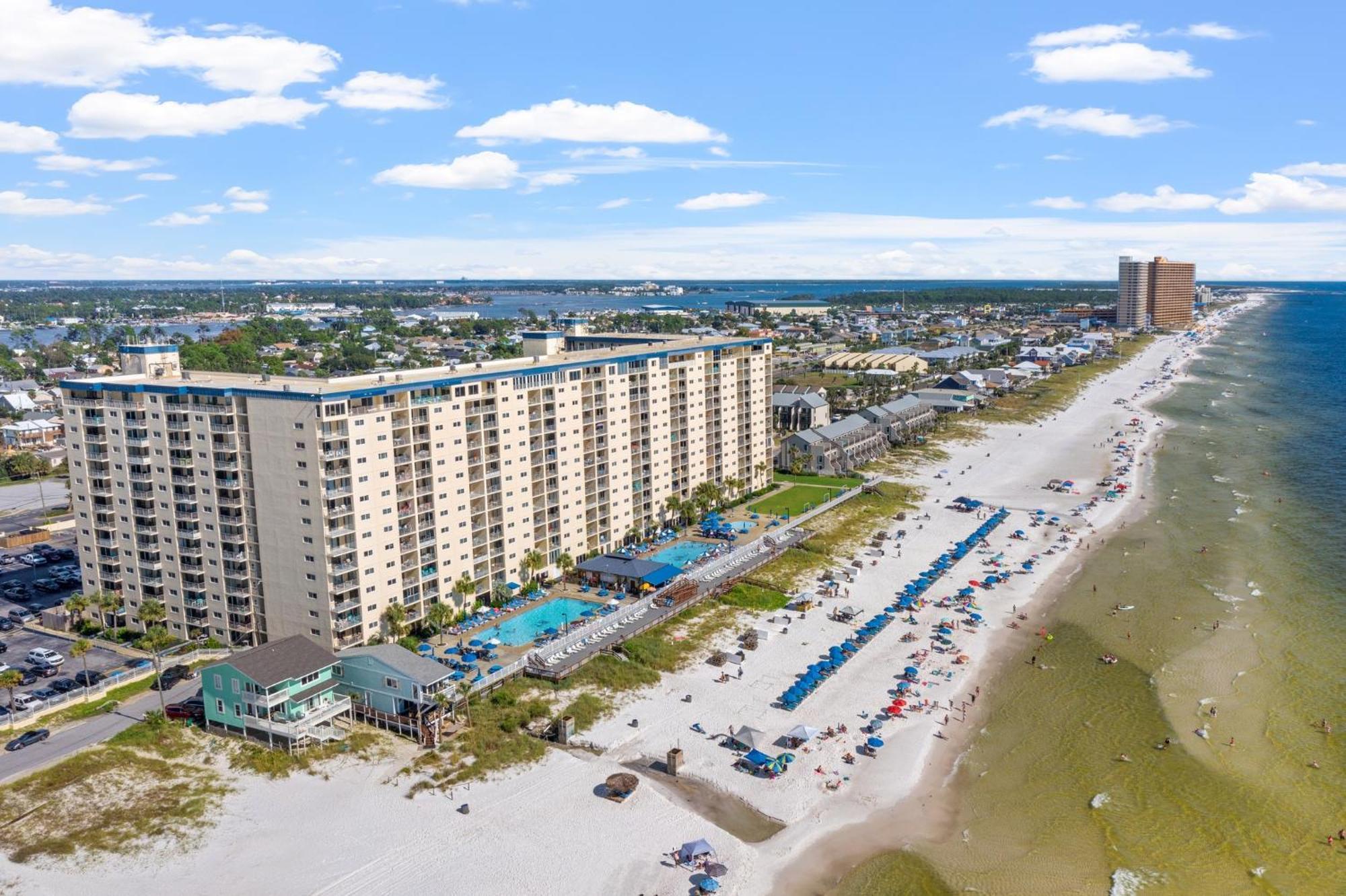 Apartment Regency Towers 307