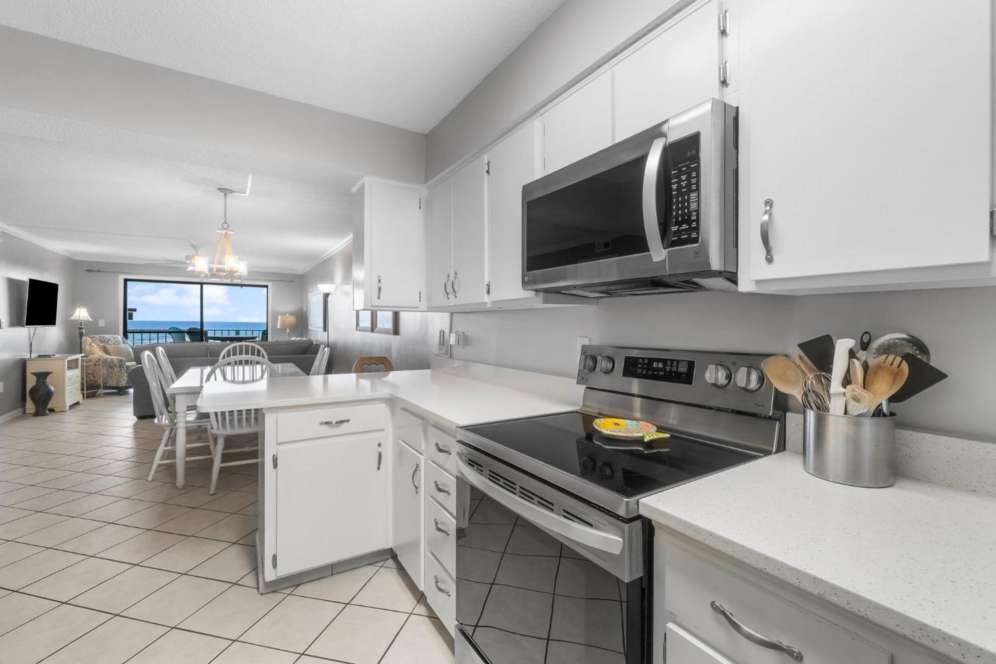 Regency Towers 307 Apartment