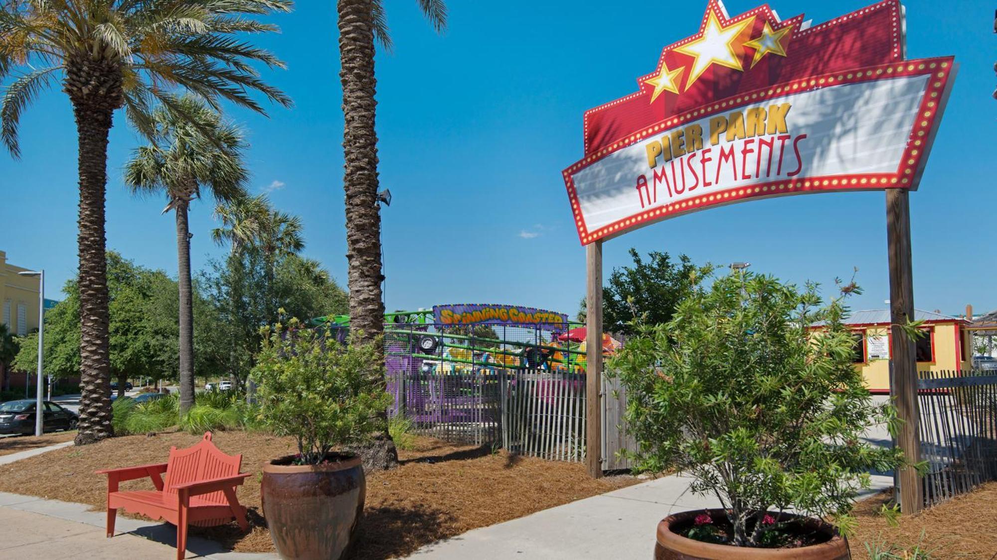 Holiday home Parking Fee Included-majestic 1-1306! Gulf Front 1bedroom, Pool,hot Tubs,tennis