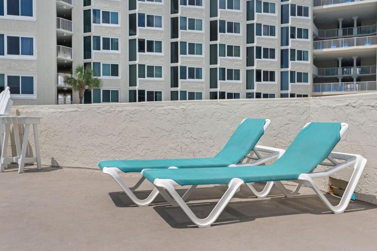 Of The Gulf 120 - Shore-side Sleeps 4