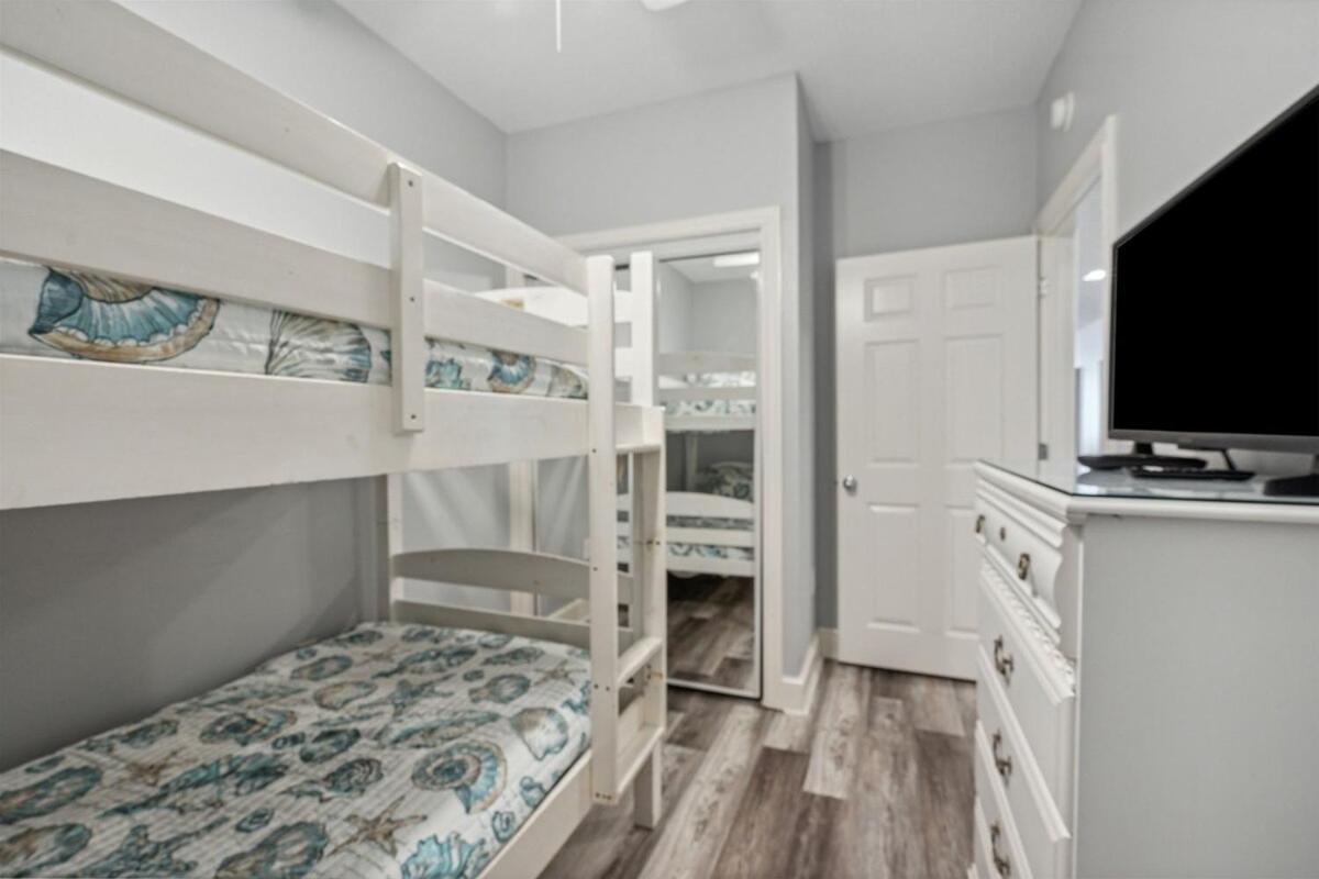 Majestic Condo- Tower 2 #206 3 Bedroom 3 Ba Floor! Panama City Beach