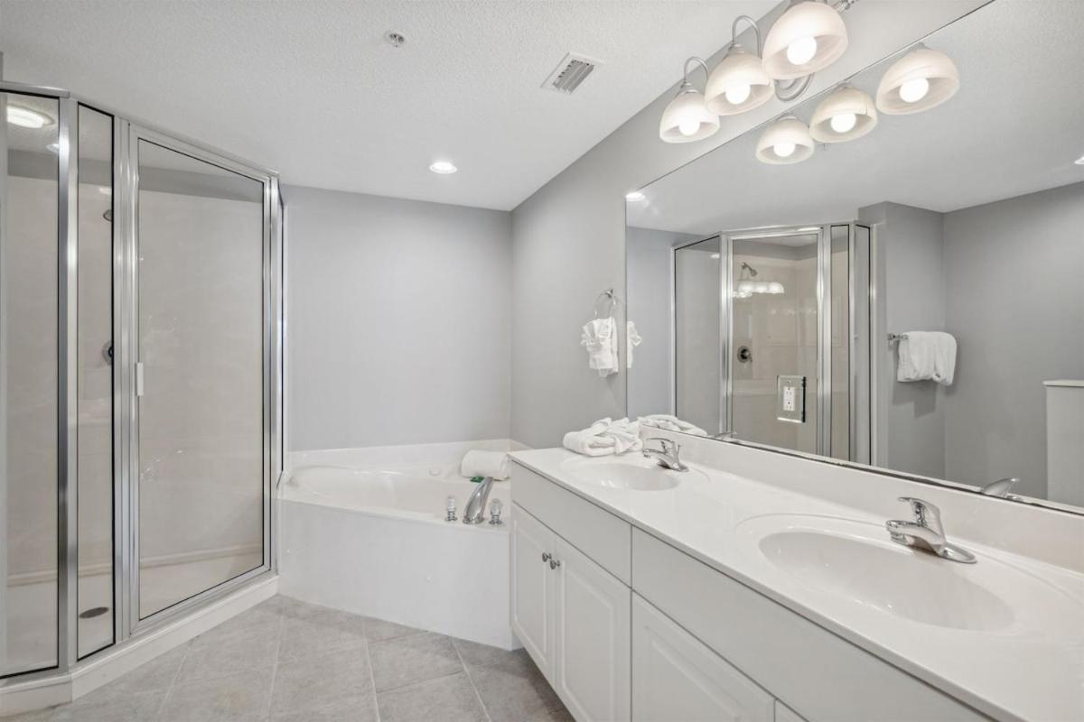 Majestic Condo- Tower 2 #206 3 Bedroom 3 Ba Floor! Apartment Panama City Beach
