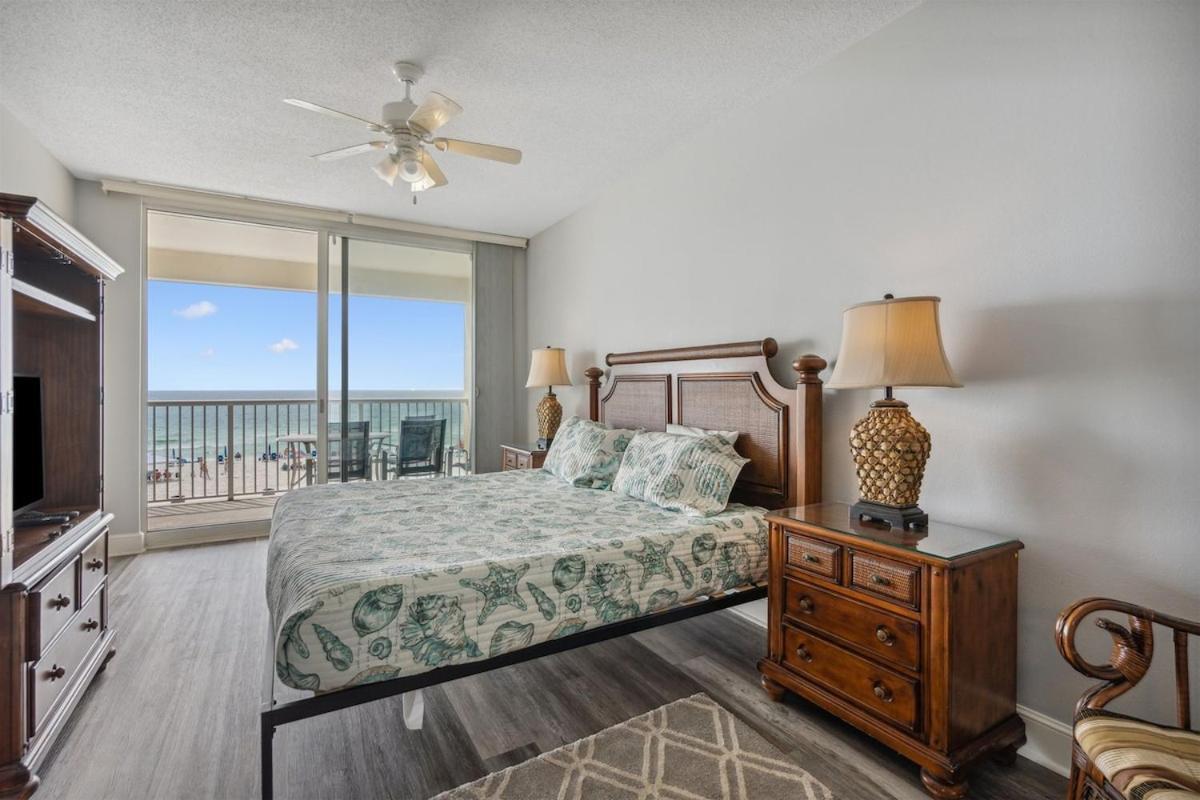 Apartment Majestic Condo- Tower 2 #206 3 Bedroom 3 Ba Floor! *