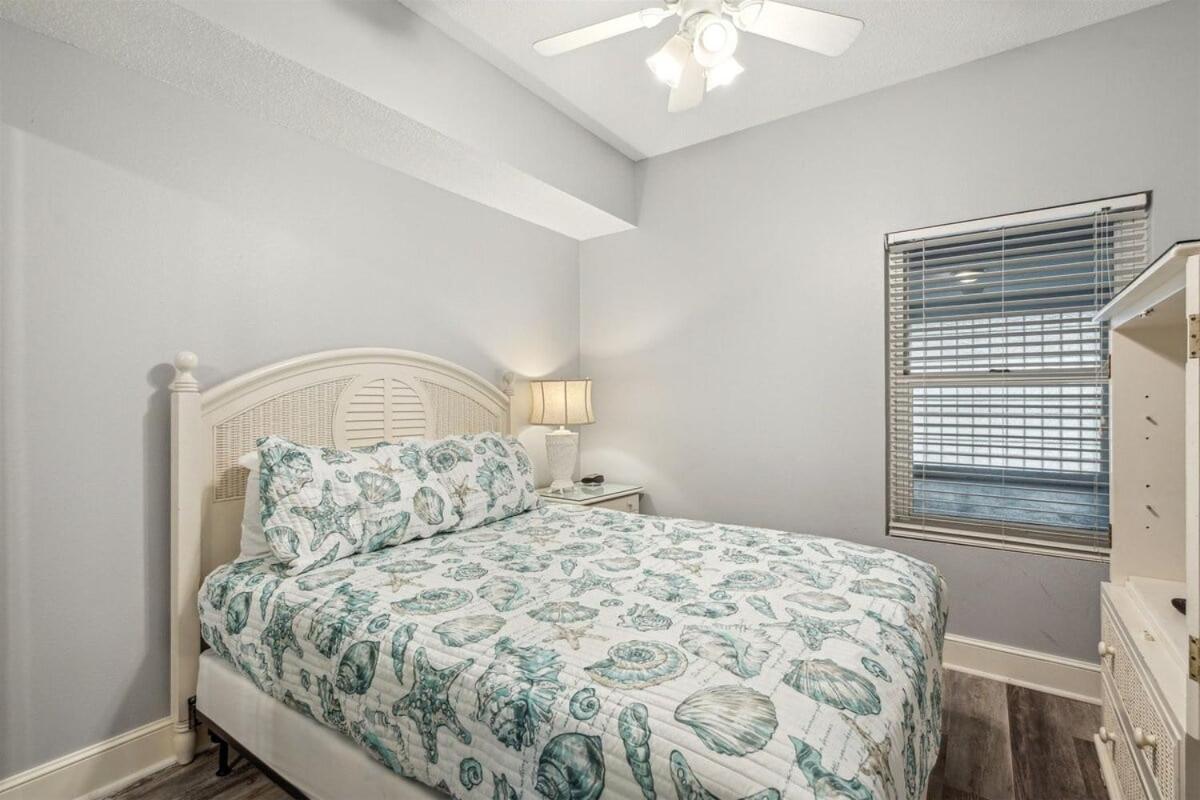 Majestic Condo- Tower 2 #206 3 Bedroom 3 Ba Floor! * Panama City Beach