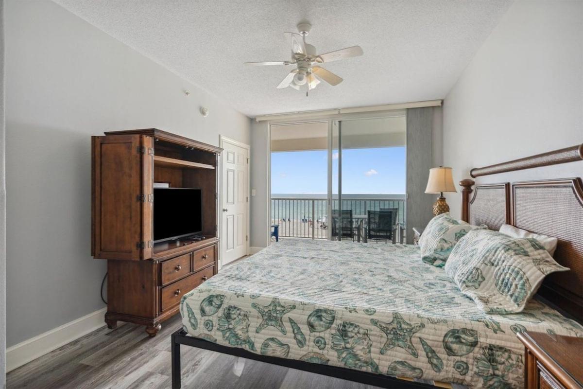 Apartment Majestic Condo- Tower 2 #206 3 Bedroom 3 Ba Floor!