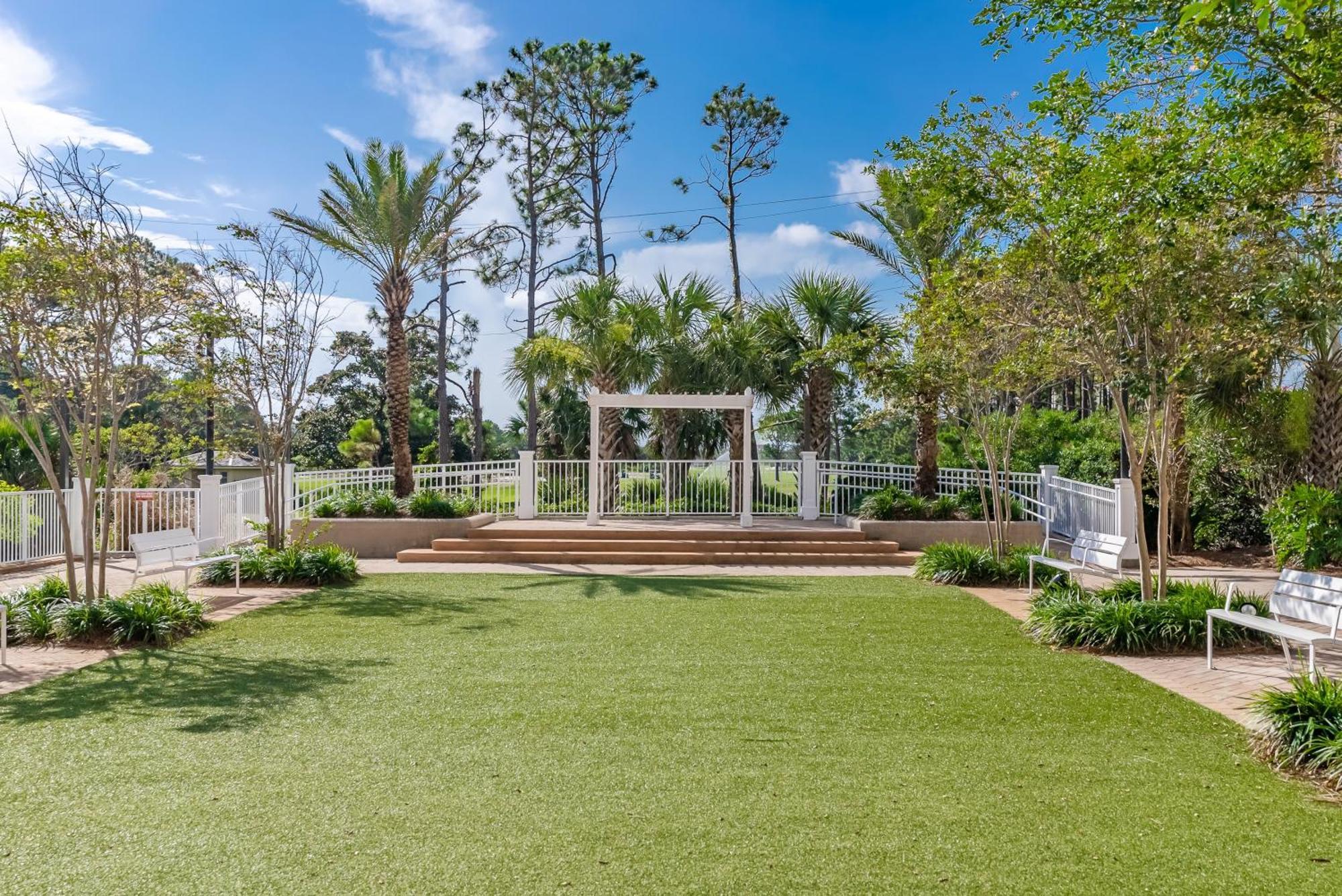 Apartment Spacious 1-bedroom! Ocean Views & 5 Pools Resort! By Dolce Getaways Pcb