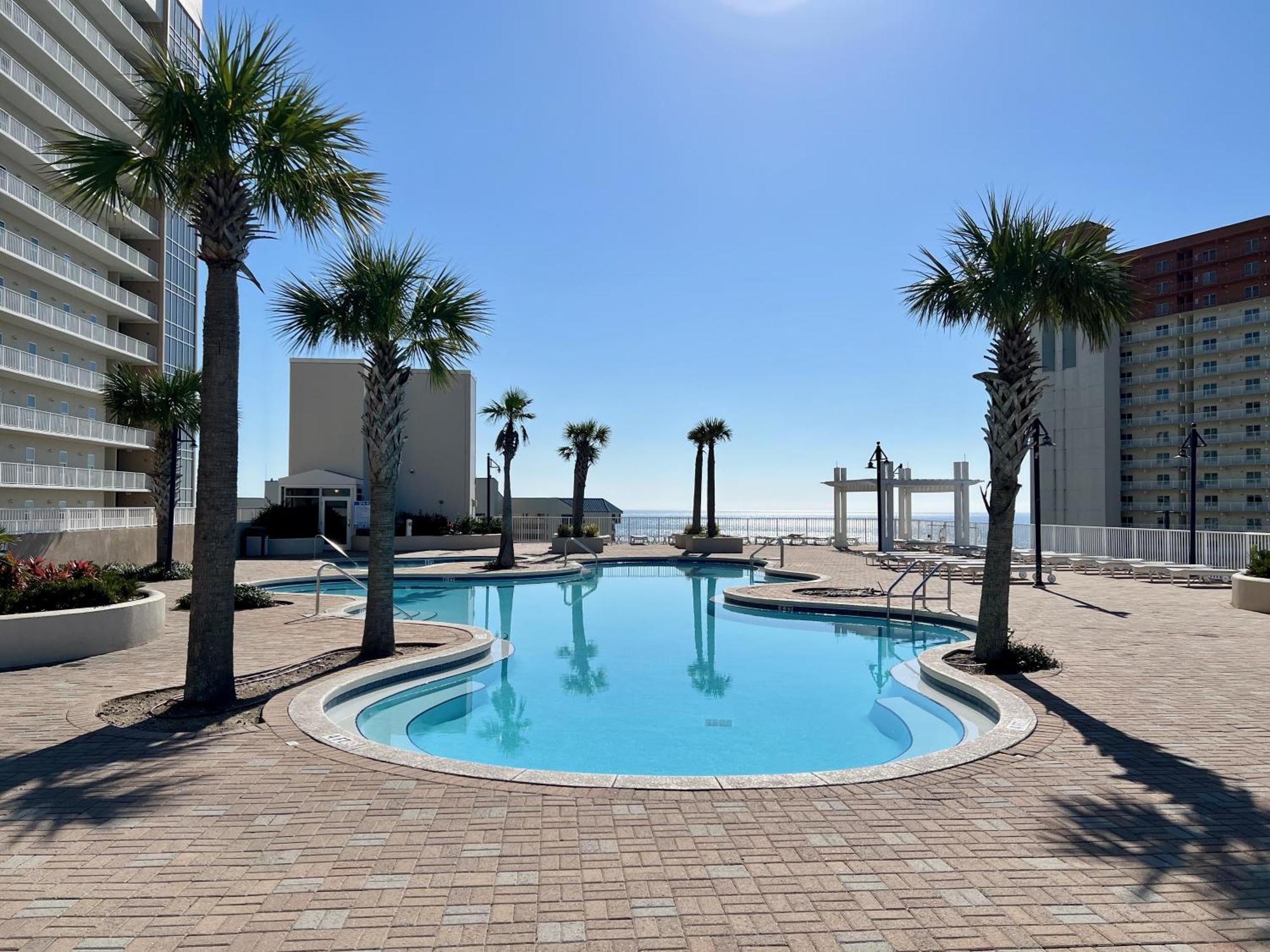 Spacious 1-bedroom! Ocean Views & 5 Pools Resort! By Dolce Getaways Pcb Apartment