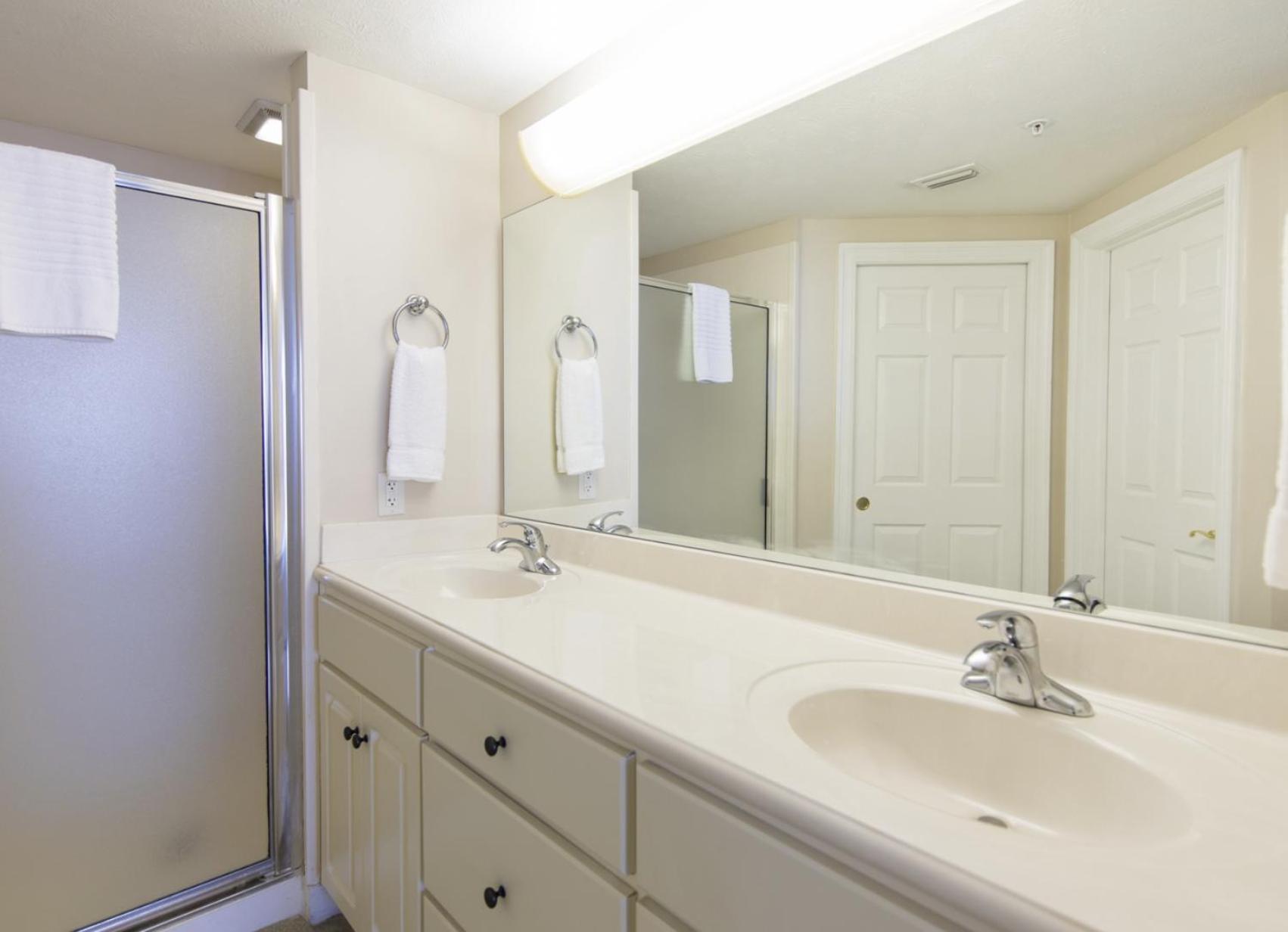 Treasure Island Unit 2011: Sunset Sands, 2 Bed/2 Bath Retreat - Sleeps 8! Holiday home Panama City Beach