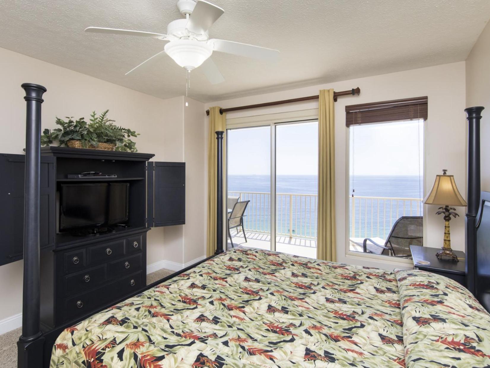 Treasure Island Unit 2011: Sunset Sands, 2 Bed/2 Bath Retreat - Sleeps 8! Holiday home Panama City Beach