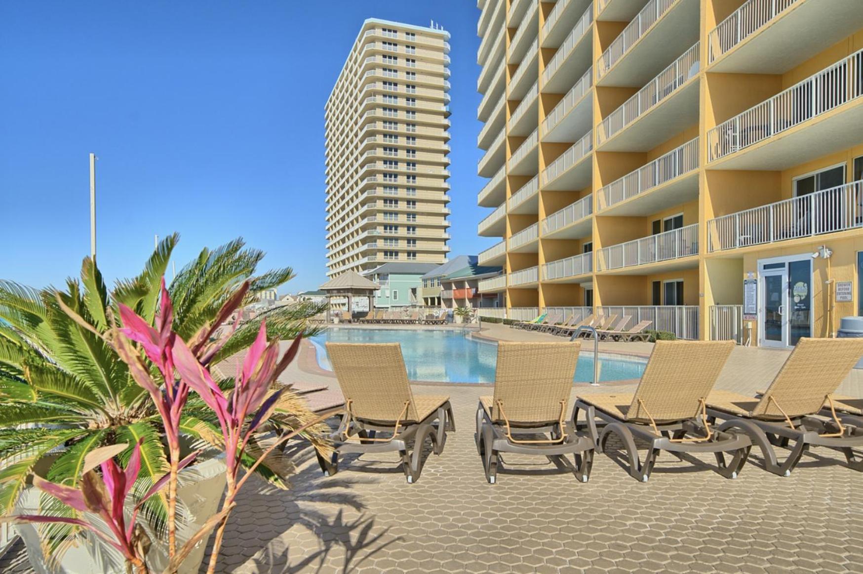 Treasure Island Unit 2011: Sunset Sands, 2 Bed/2 Bath Retreat - Sleeps 8! * Panama City Beach