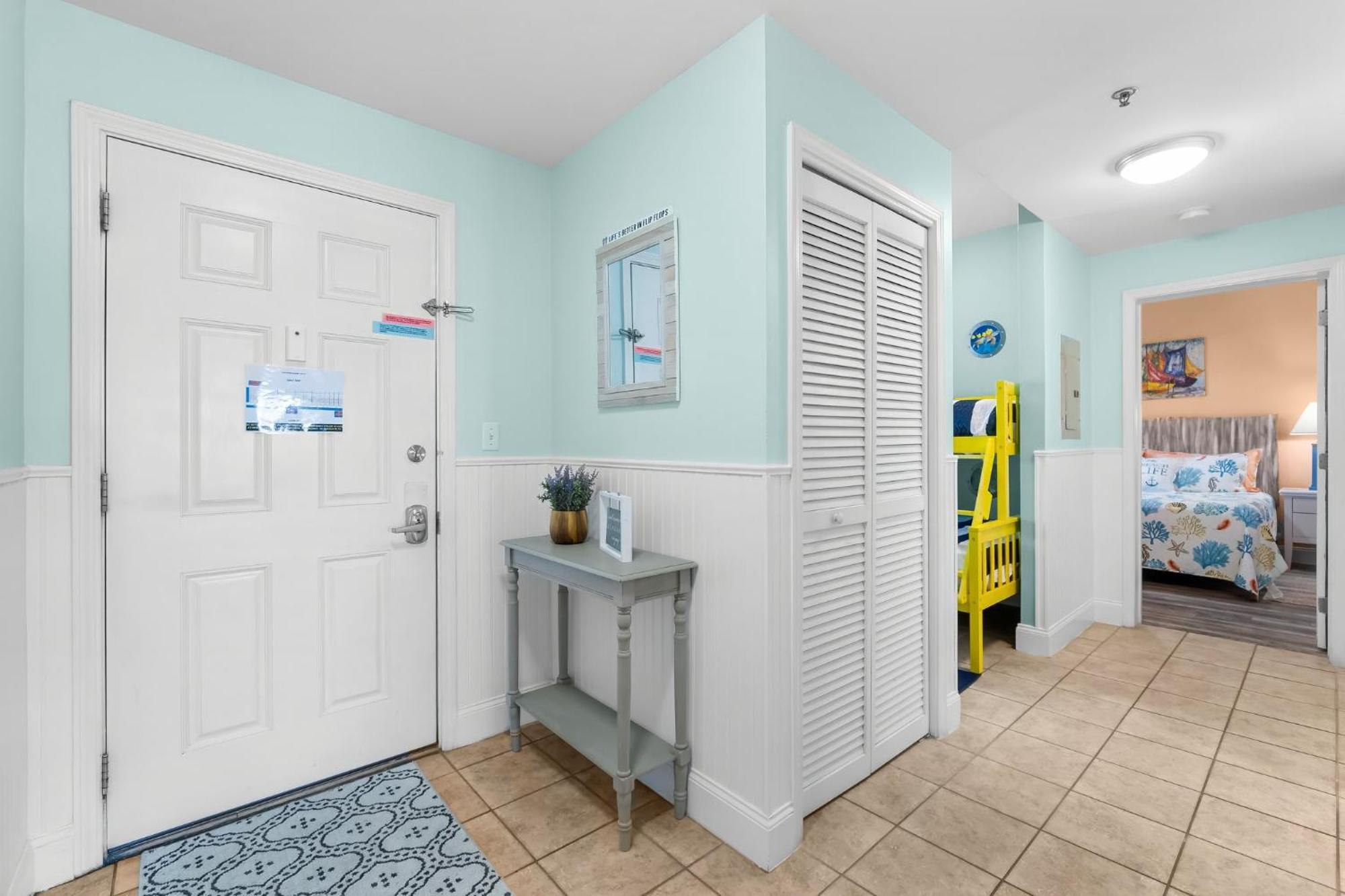 Holiday home She Sells Seashells By The Seashore - Laketown Wharf #725 By Nautical