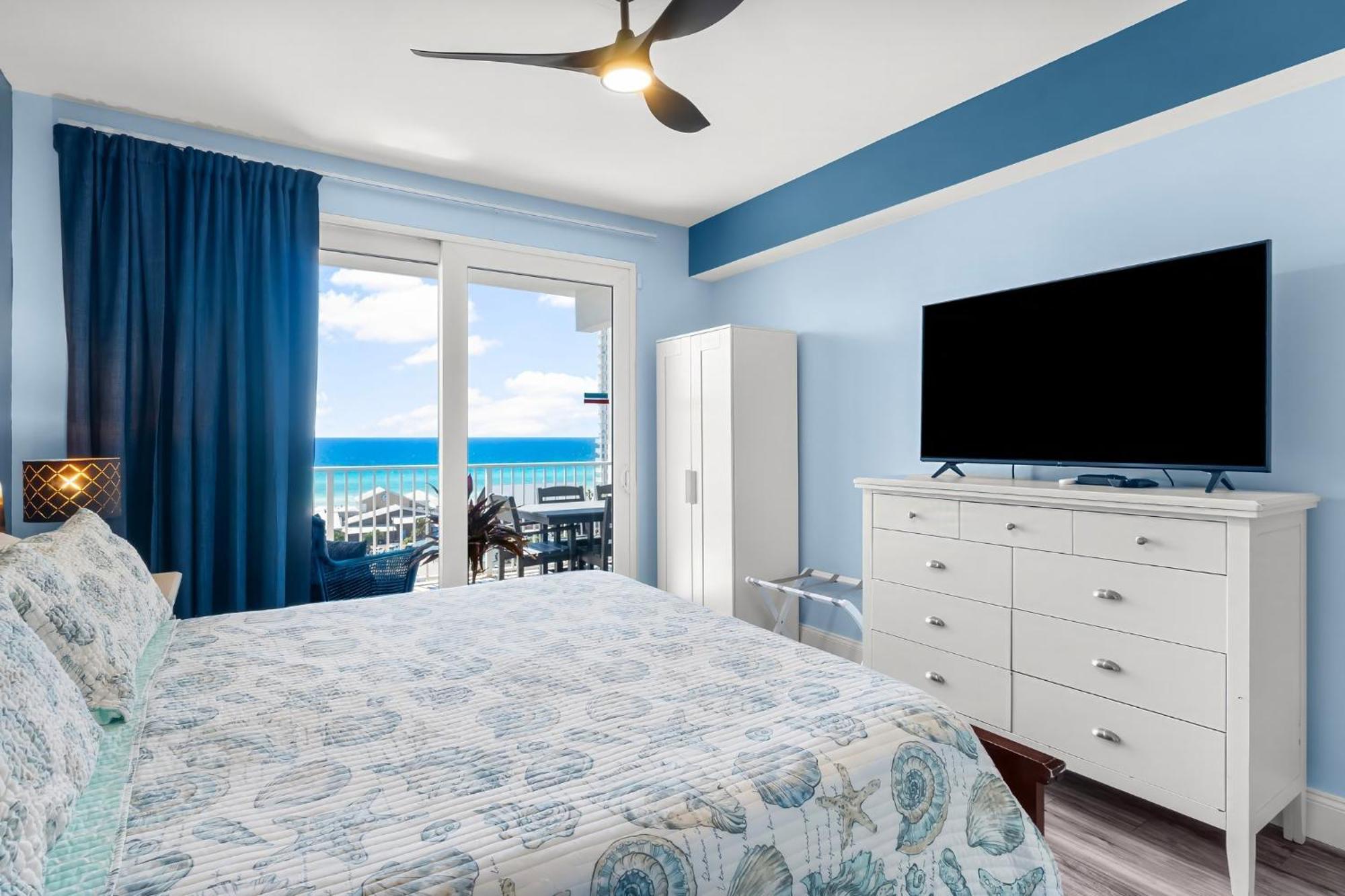 She Sells Seashells By The Seashore - Laketown Wharf #725 By Nautical Holiday home Panama City Beach