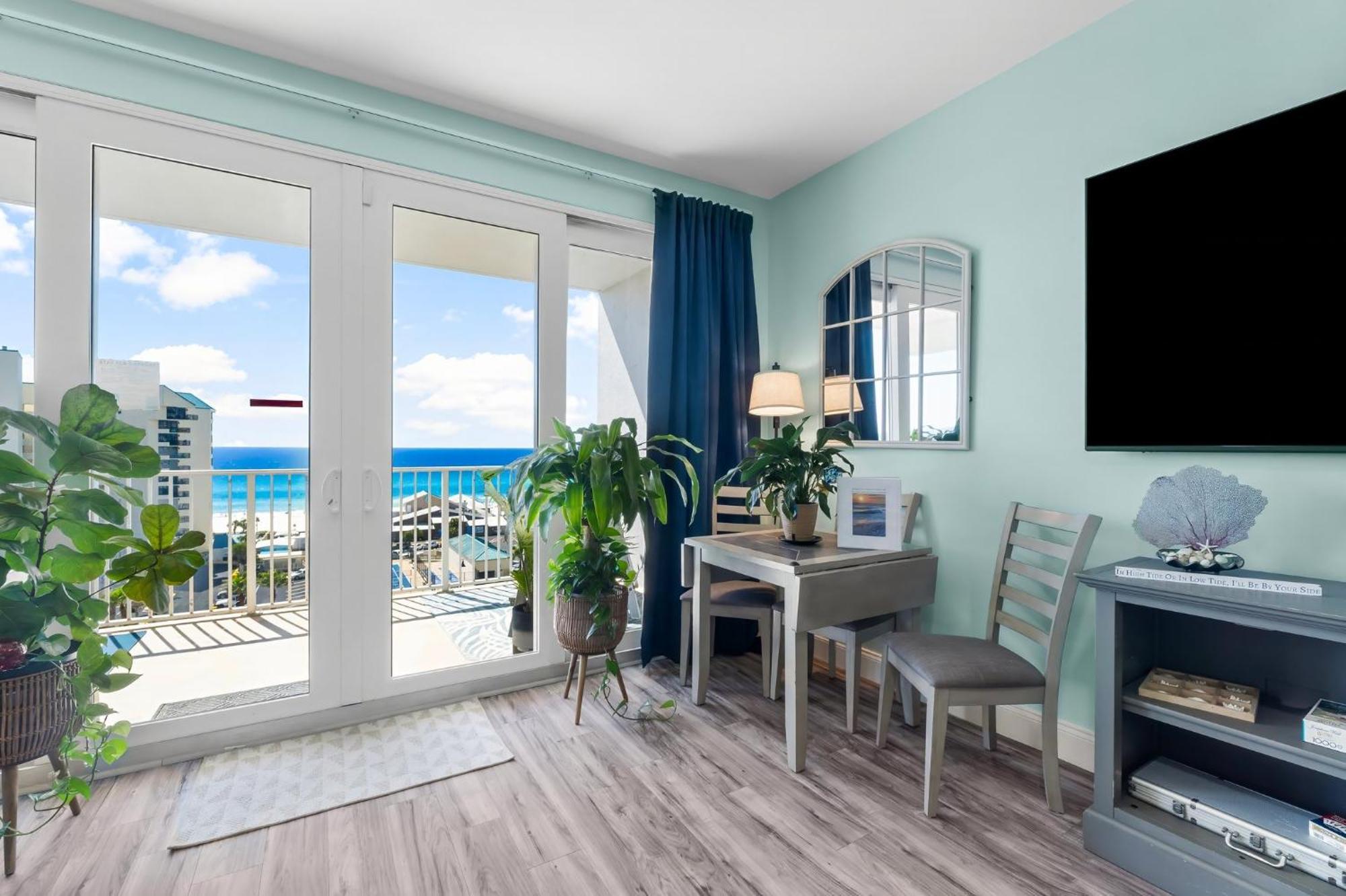 She Sells Seashells By The Seashore - Laketown Wharf #725 By Nautical *