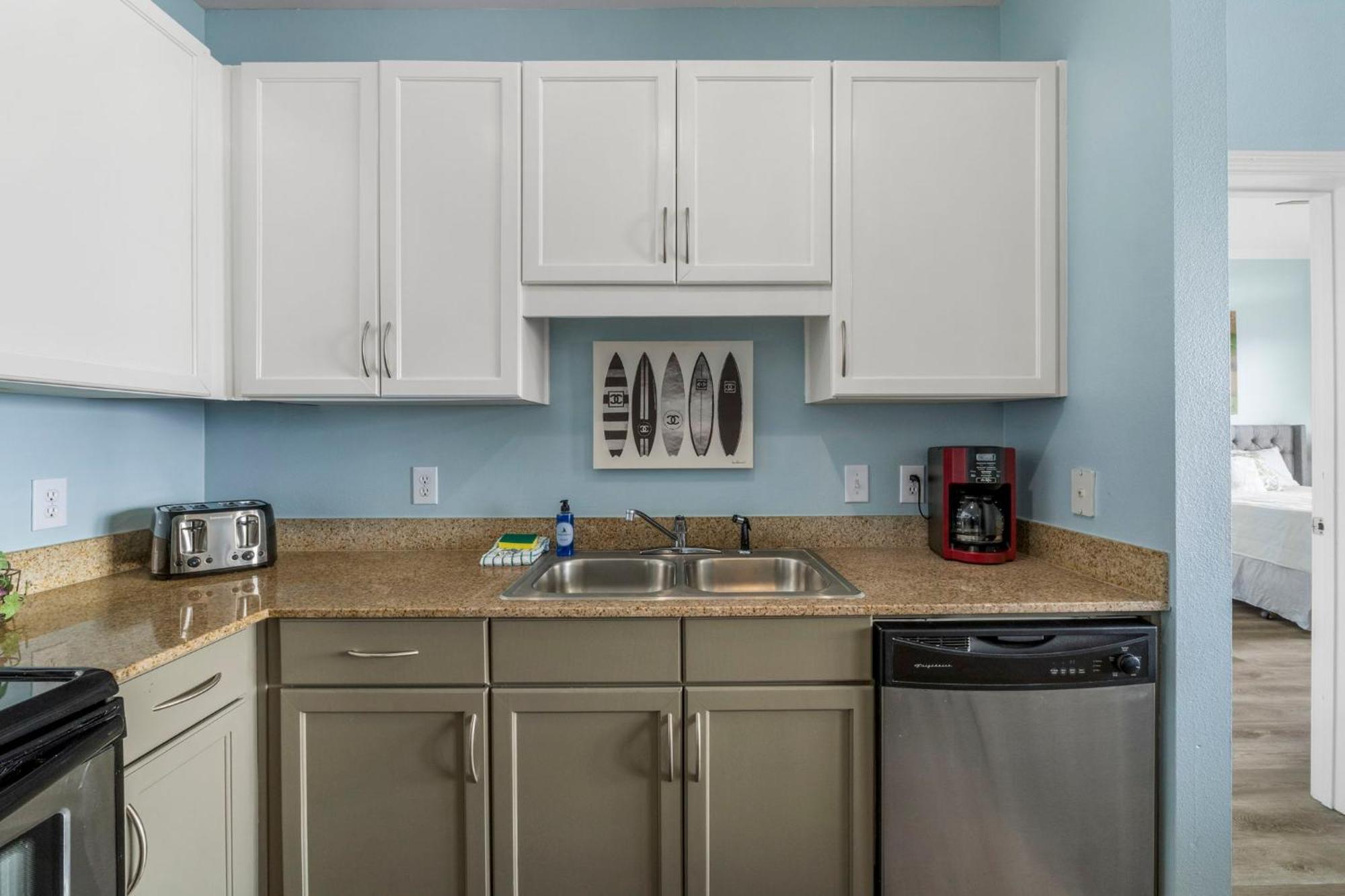 Penthouse Perfection At Laketown Wharf #2127 By Nautical