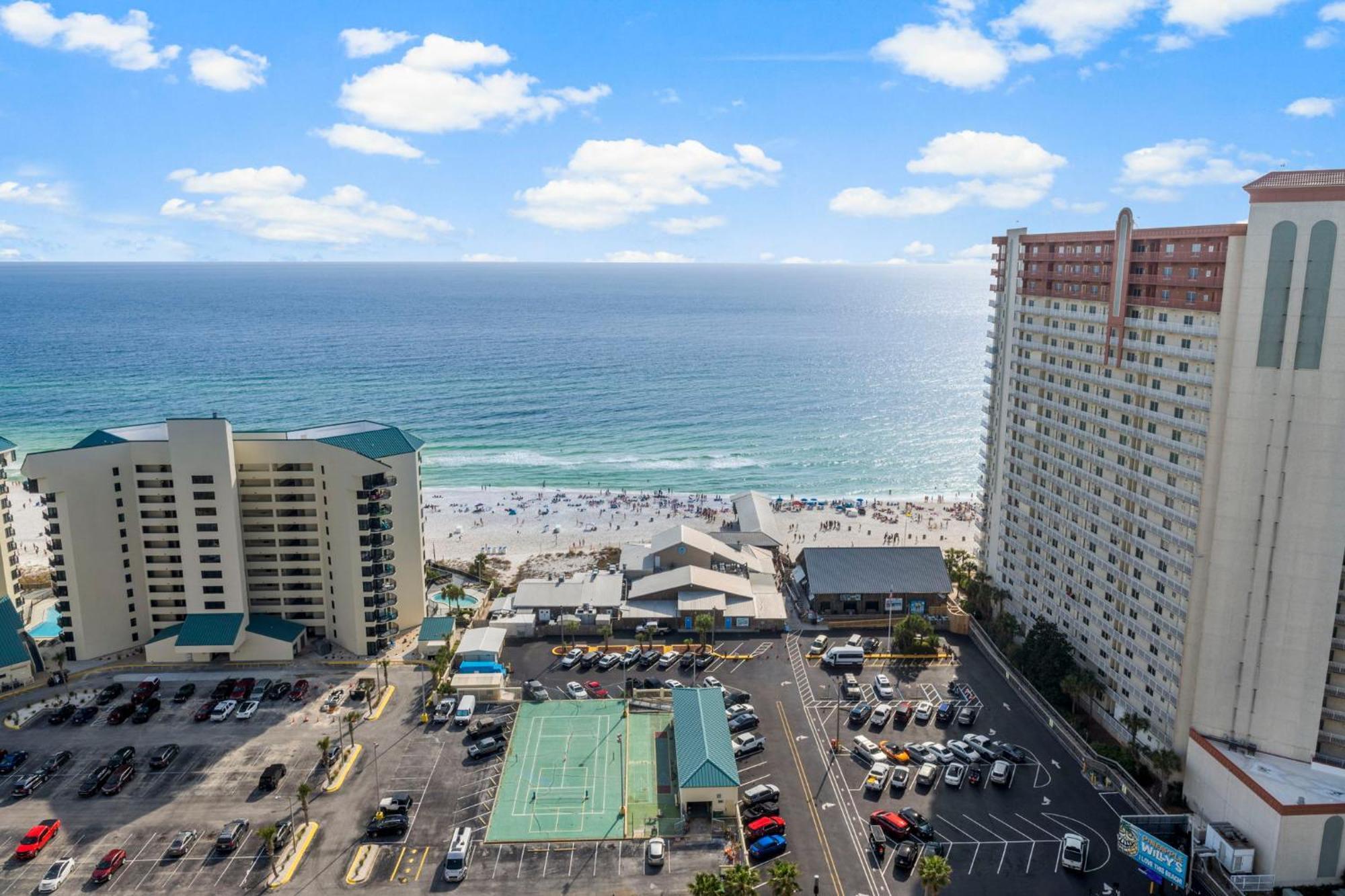 Penthouse Perfection At Laketown Wharf #2127 By Nautical Holiday home