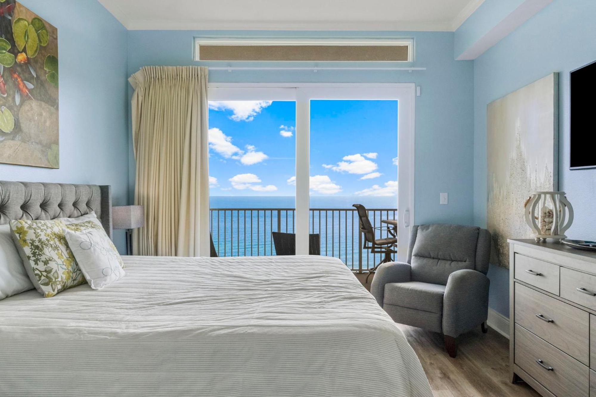 Penthouse Perfection At Laketown Wharf #2127 By Nautical Holiday home *