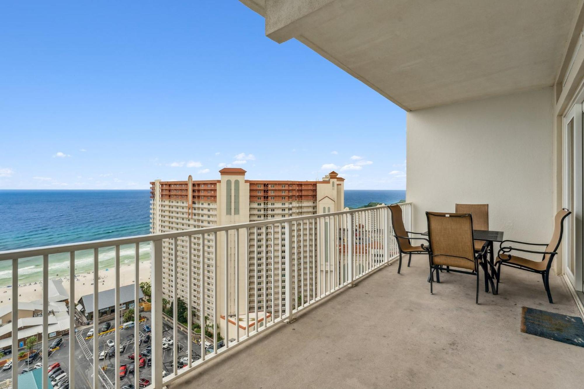 Penthouse Perfection At Laketown Wharf #2127 By Nautical Holiday home Panama City Beach