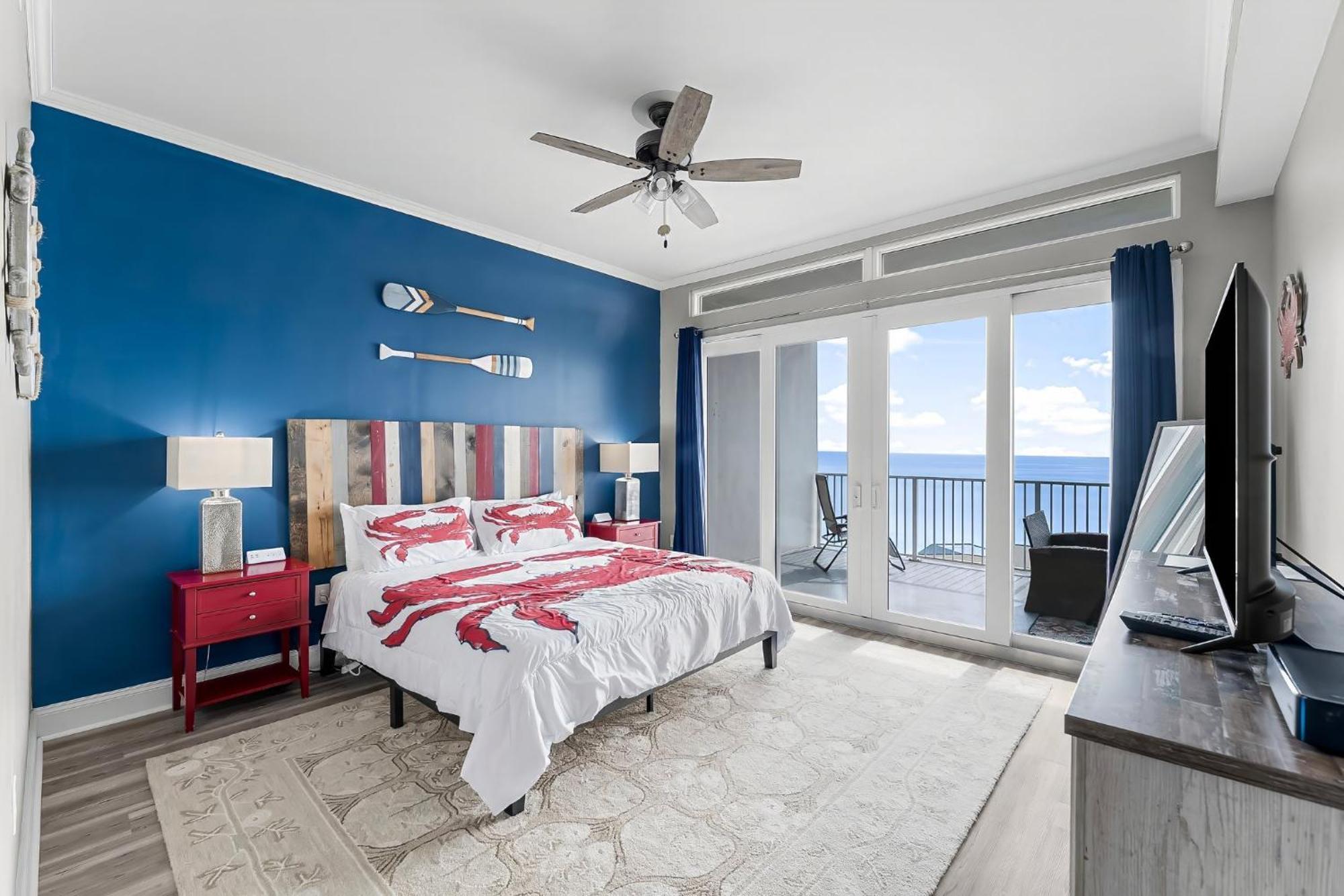 The Lost Flip Flop At Laketown Wharf #2012 By Nautical Holiday home