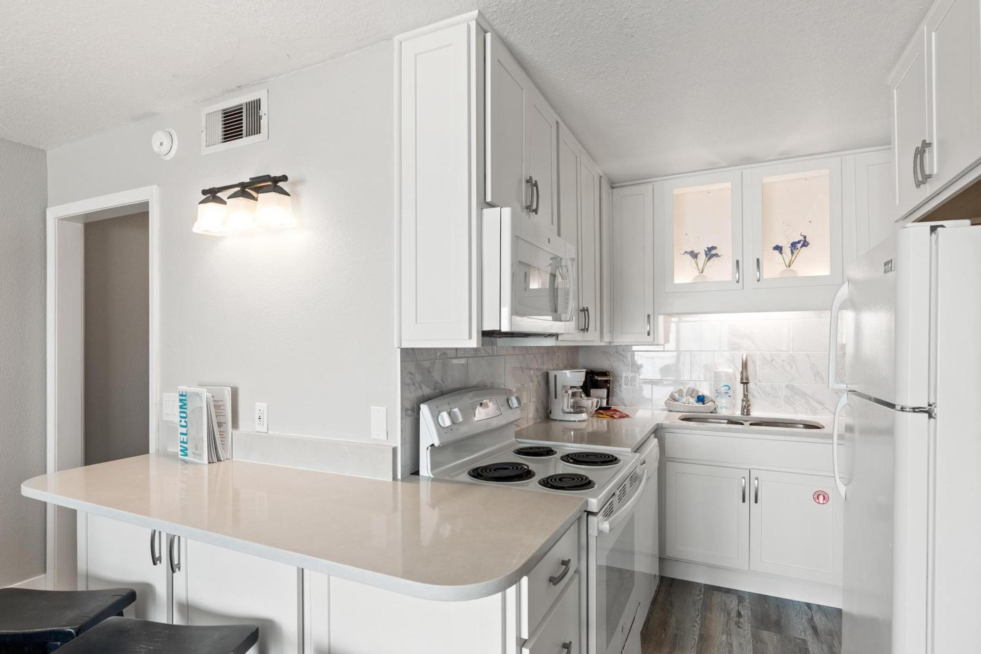 The Summit 515 Apartment