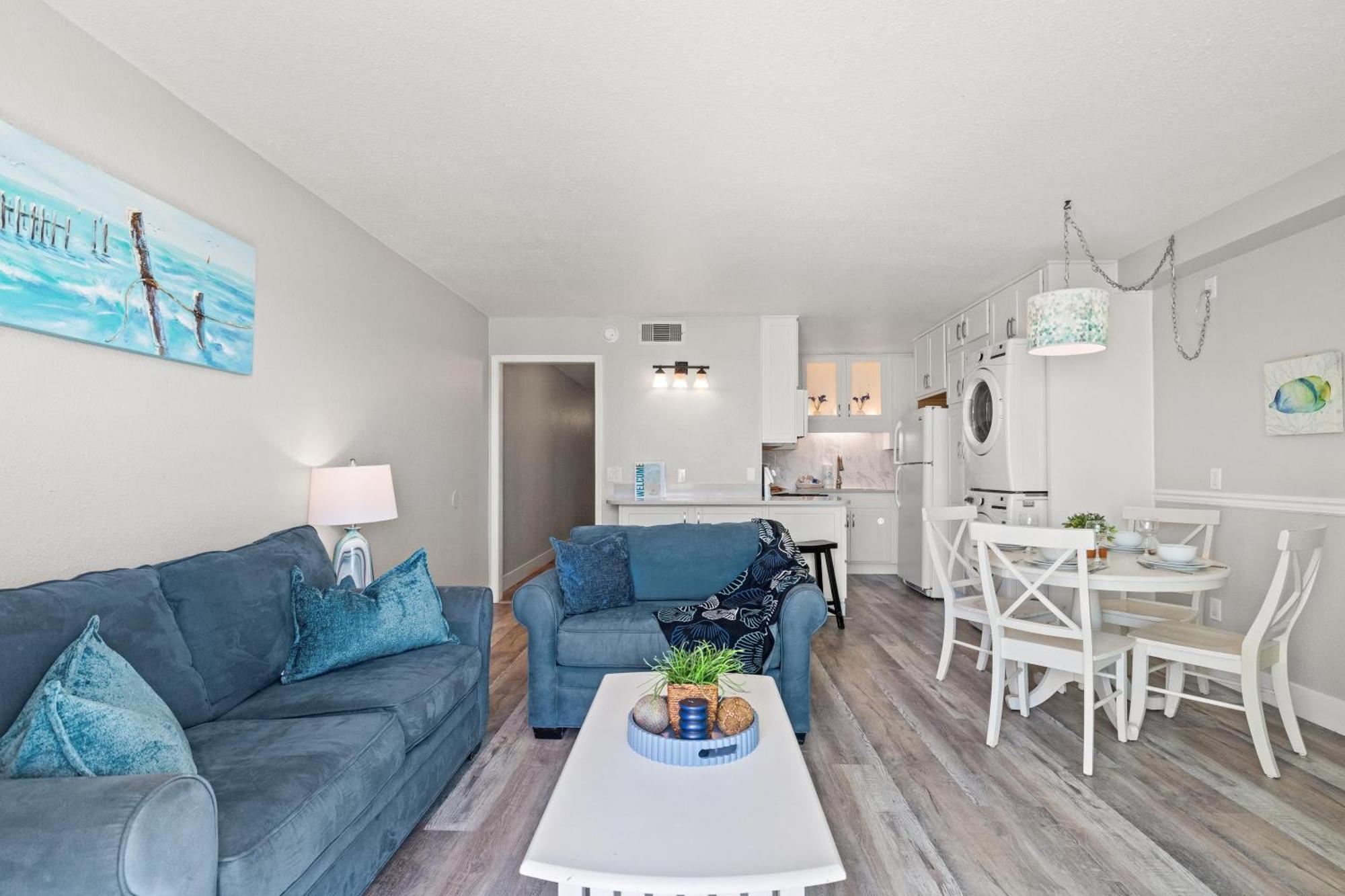 The Summit 515 Apartment *