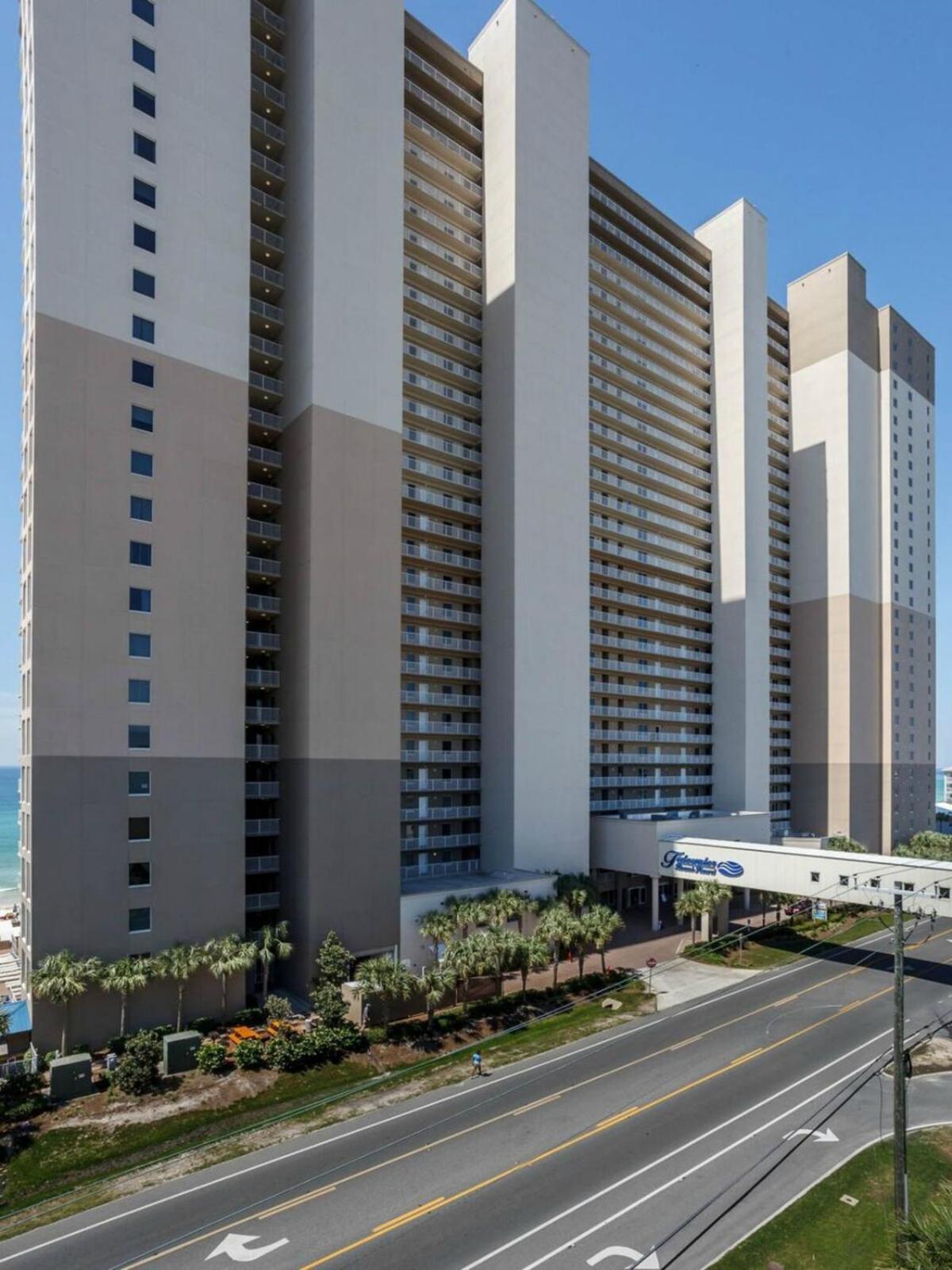 King Master Bedroom, 2 Baths, Free Chairs, Close To Pier Park-1209 Panama City Beach