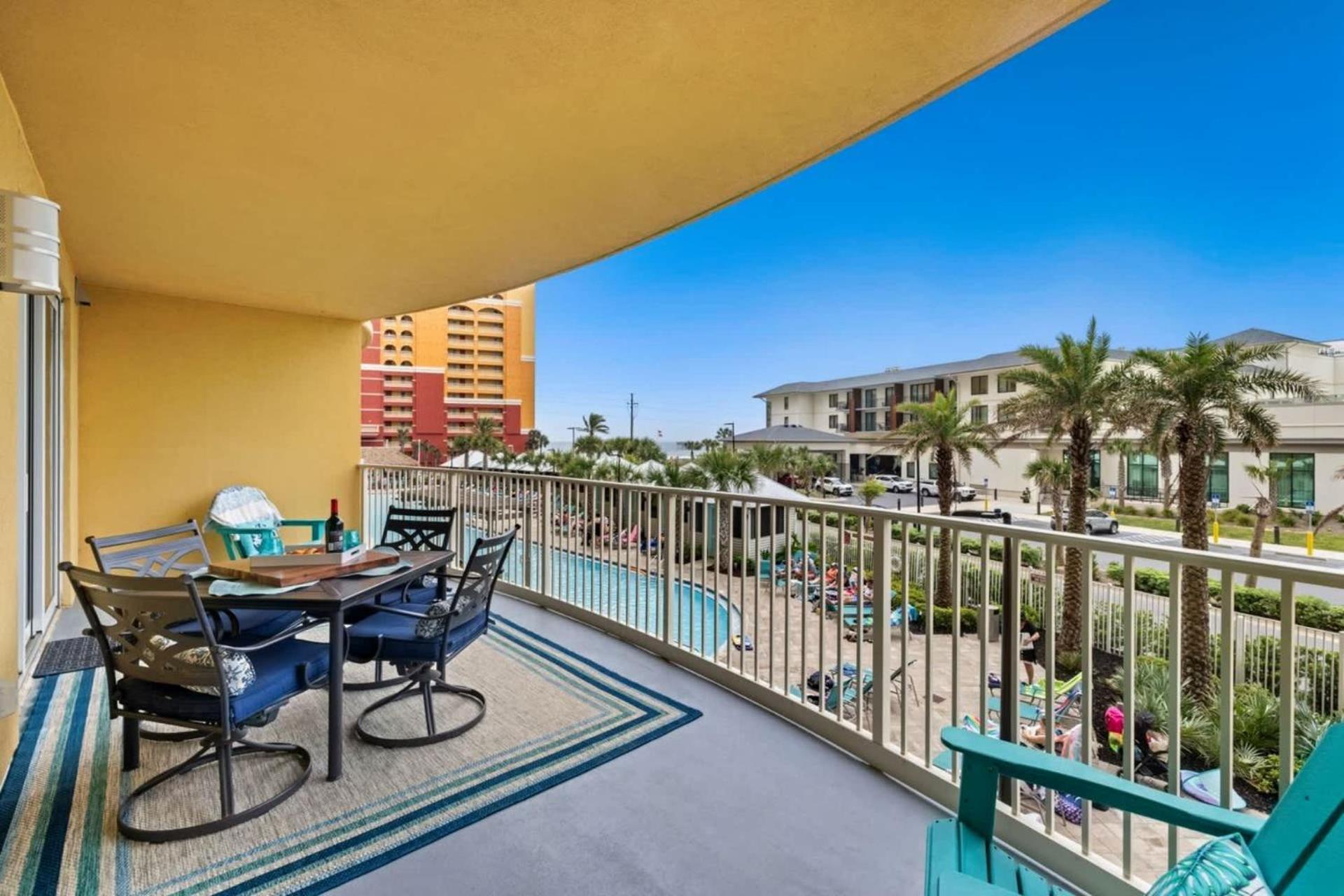 Calypso 3 New Relax Unwind Luxury Pcb Next To Pier Park 3 Bed 2 Bath Pool Hot Tub Tikki Bar Holiday home