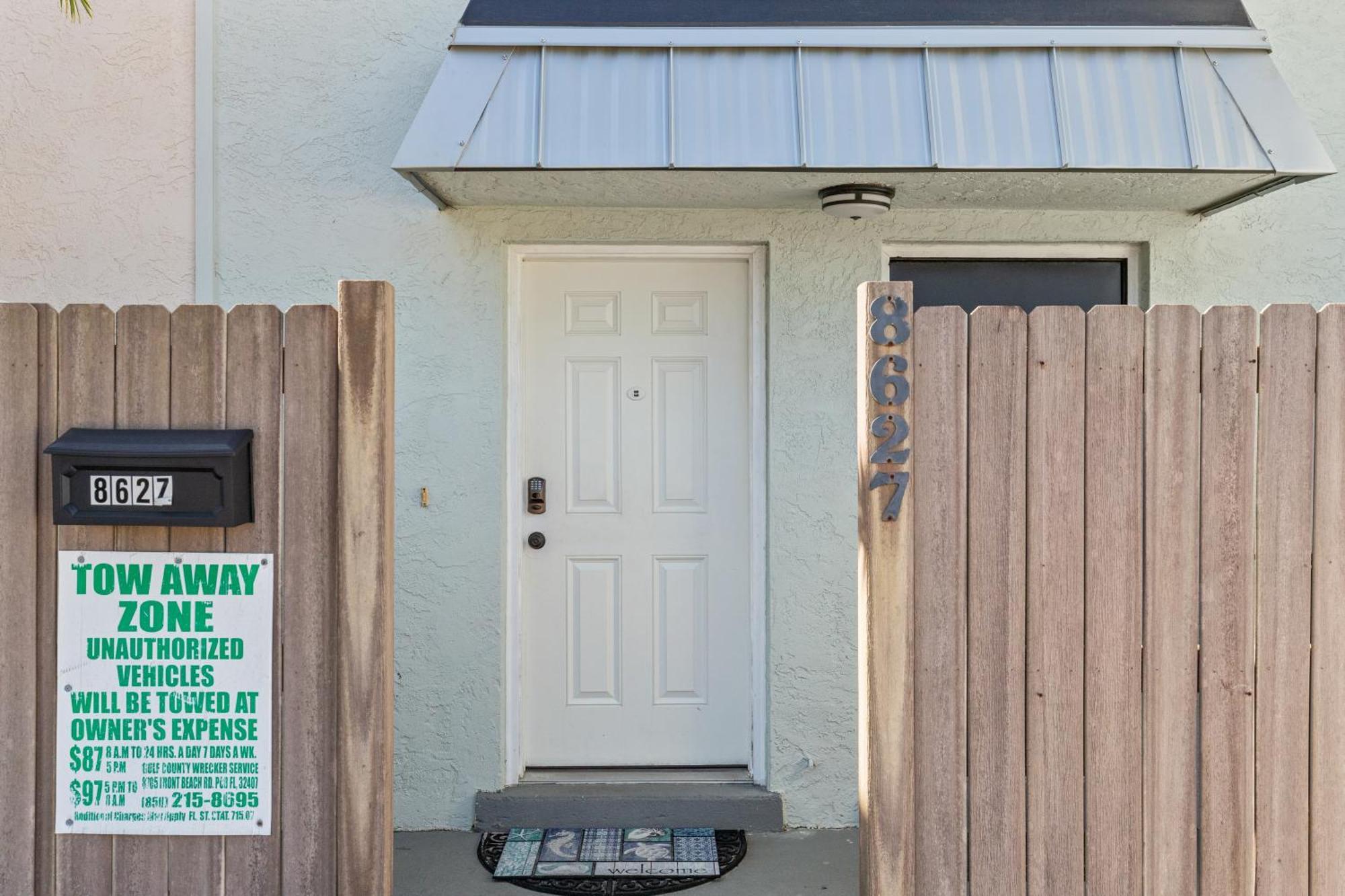 Surf's Up! Pet-friendly, 2br 2ba Beachfront Townhouse, Sleeps 8!