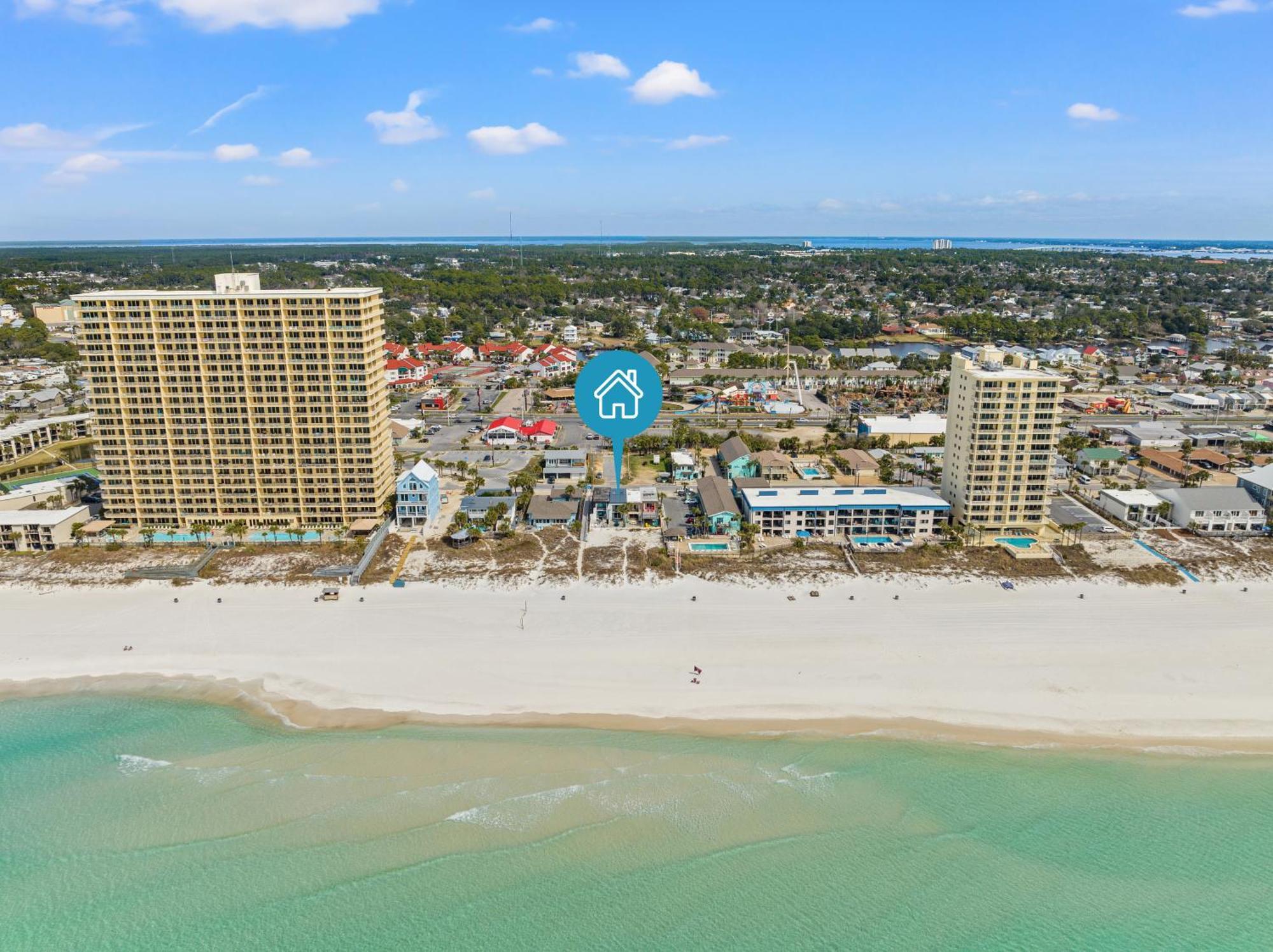 Surf's Up! Pet-friendly, 2br 2ba Beachfront Townhouse, Sleeps 8!