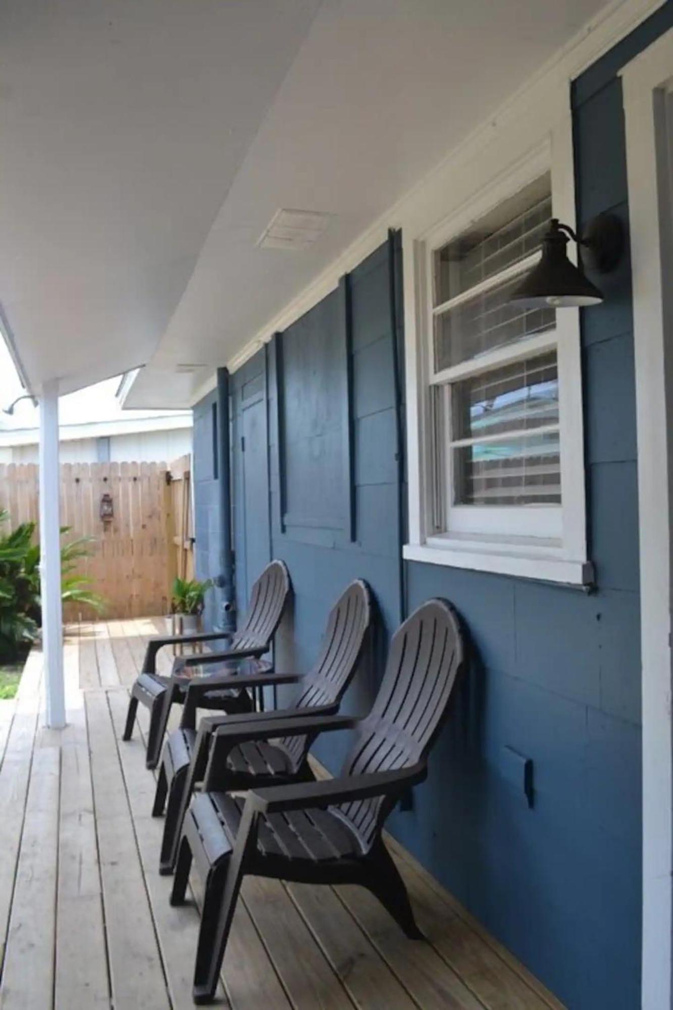 Apartment Surf Shack - Steps To The Beach, Lush Fenced Backyard By Haven Vacation *