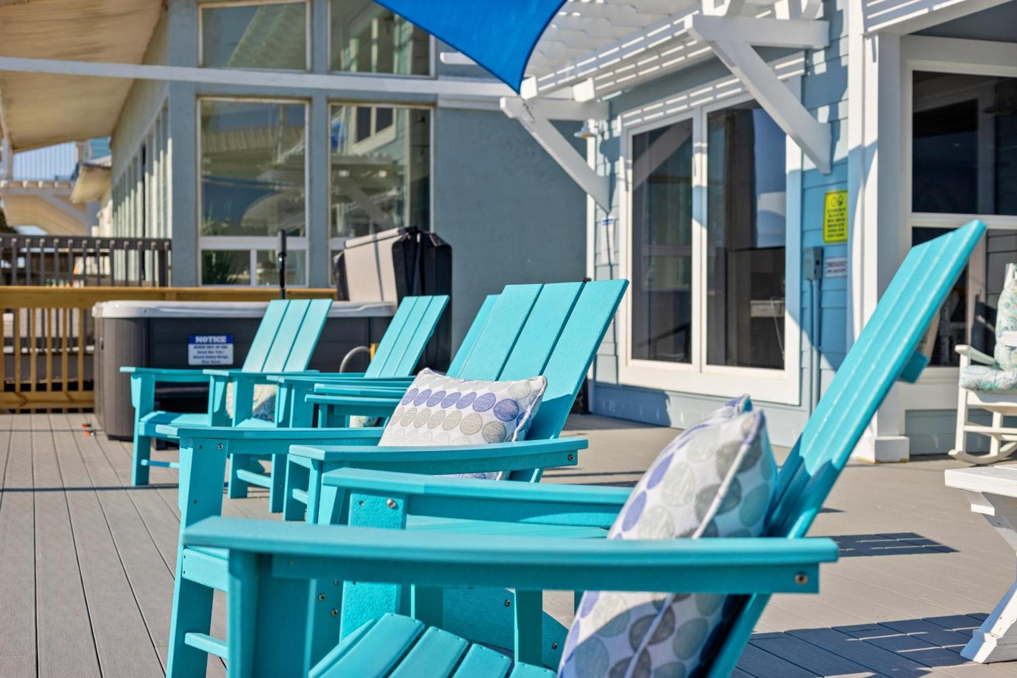 Holiday home Luxury Gulf Front Property! Directly On The Beach! Sleeps 15! *