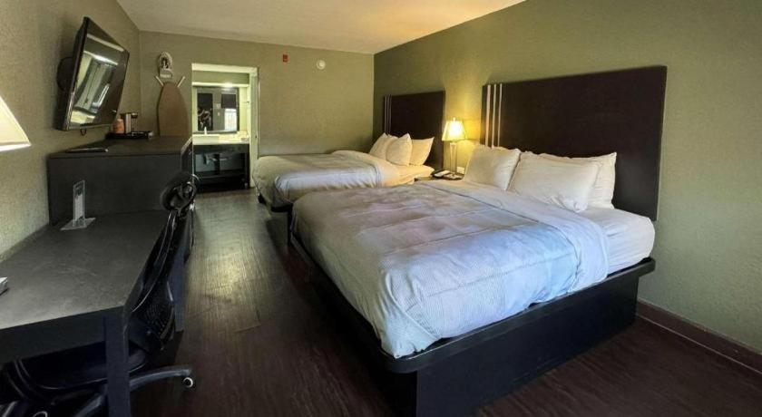 Quality & Near Panama Hotel 2*