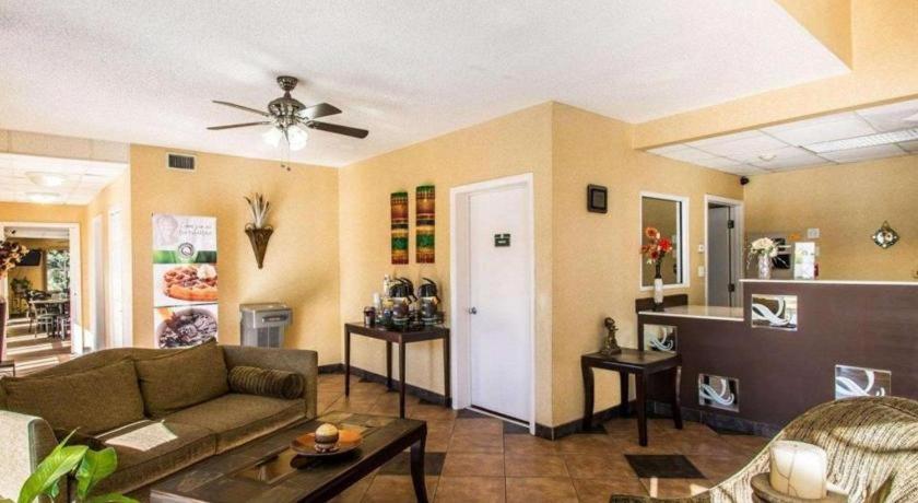 Hotel Quality & Near Panama