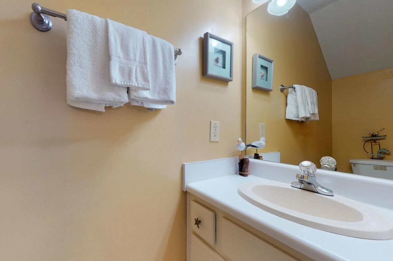 Gulf Highlands- 203 Saint Katherine Blvd *