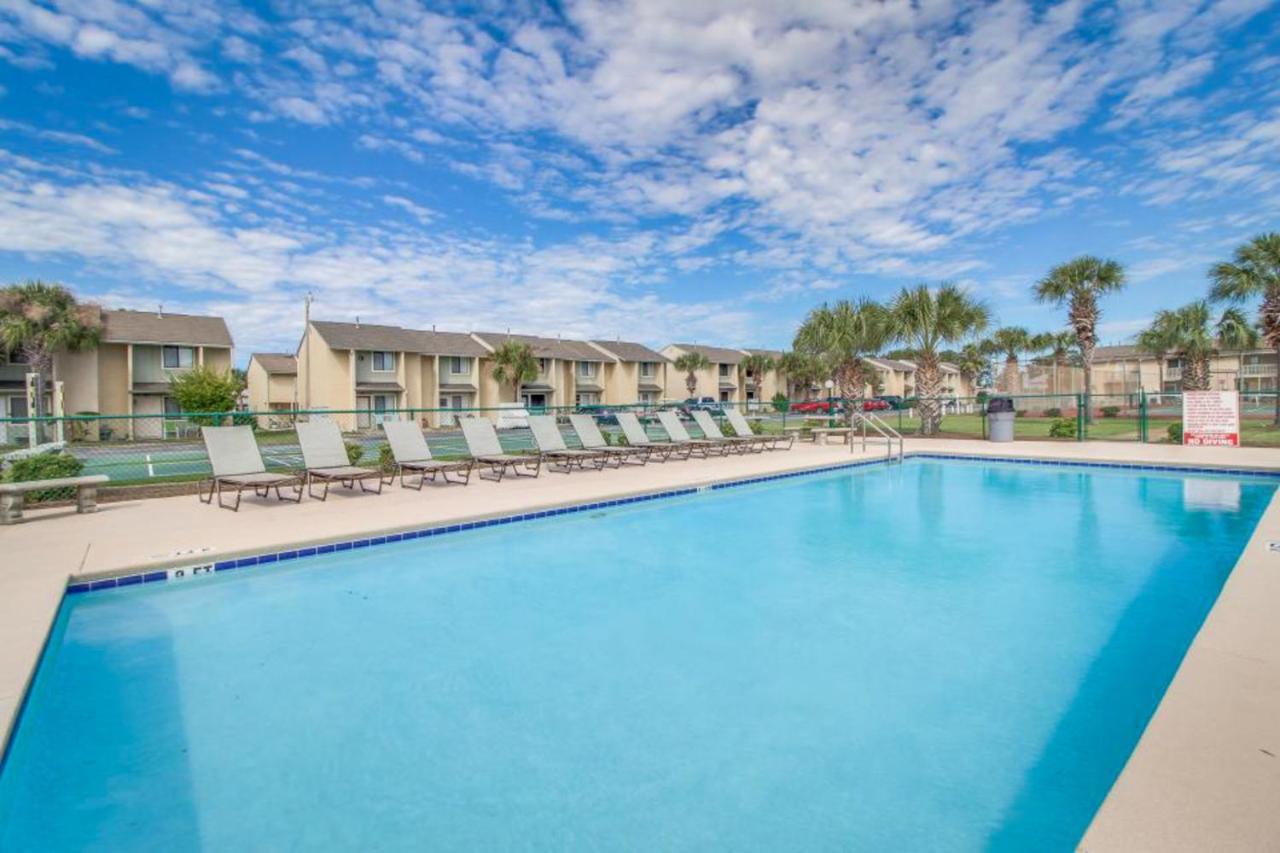 Hotel Gulf Highlands- 203 Saint Katherine Blvd *