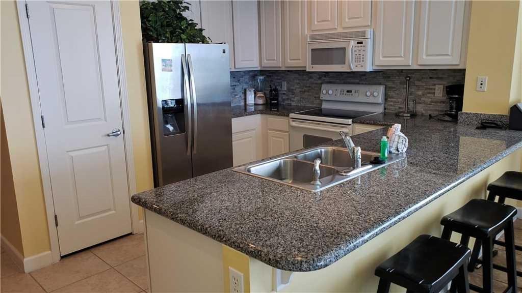 Grandview East Apartment *