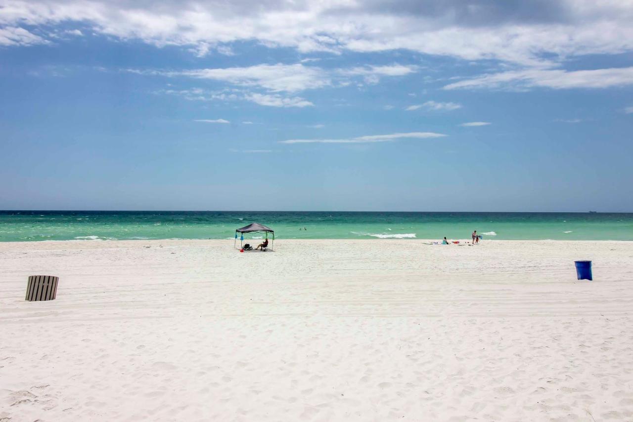 Pcb With Balcony Close To The Beach! * Panama City Beach