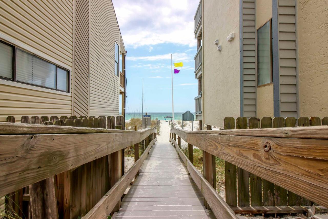 Pcb With Balcony Close To The Beach! Apartment *